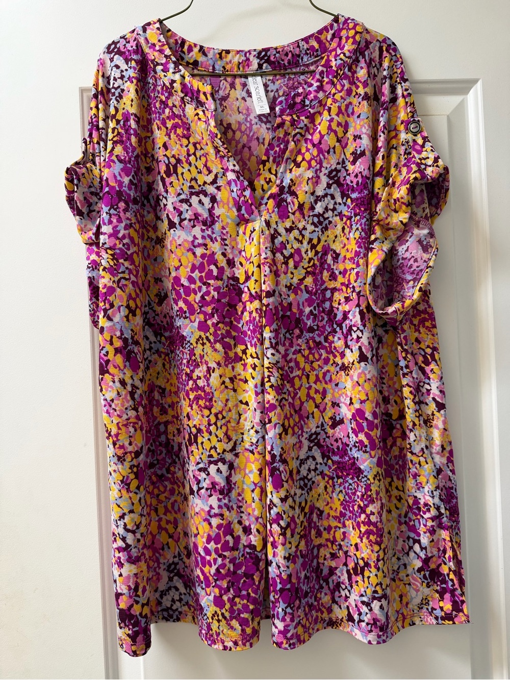 Dear Scarlett Women's XL Lizzy Printed V-Neck Top